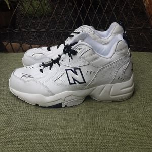 New Balance WX608 Women's Leather Training Shoe Cross Training  Size 8.